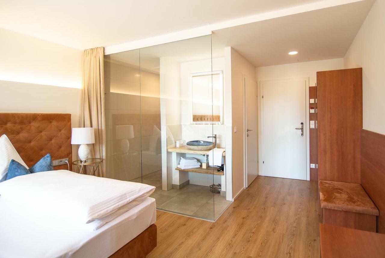 Hotel Weiss Munderfing Экстерьер фото