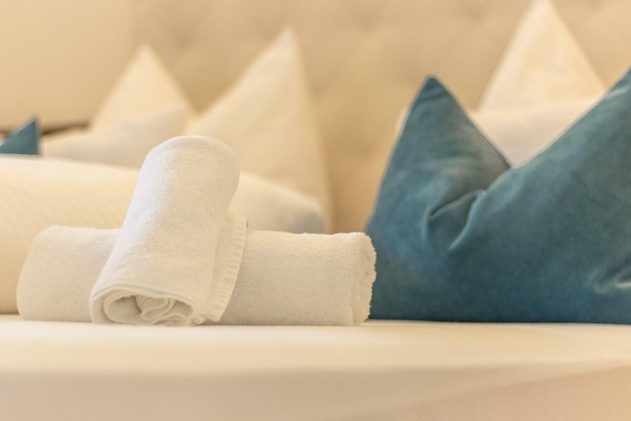 Hotel Weiss Munderfing Экстерьер фото